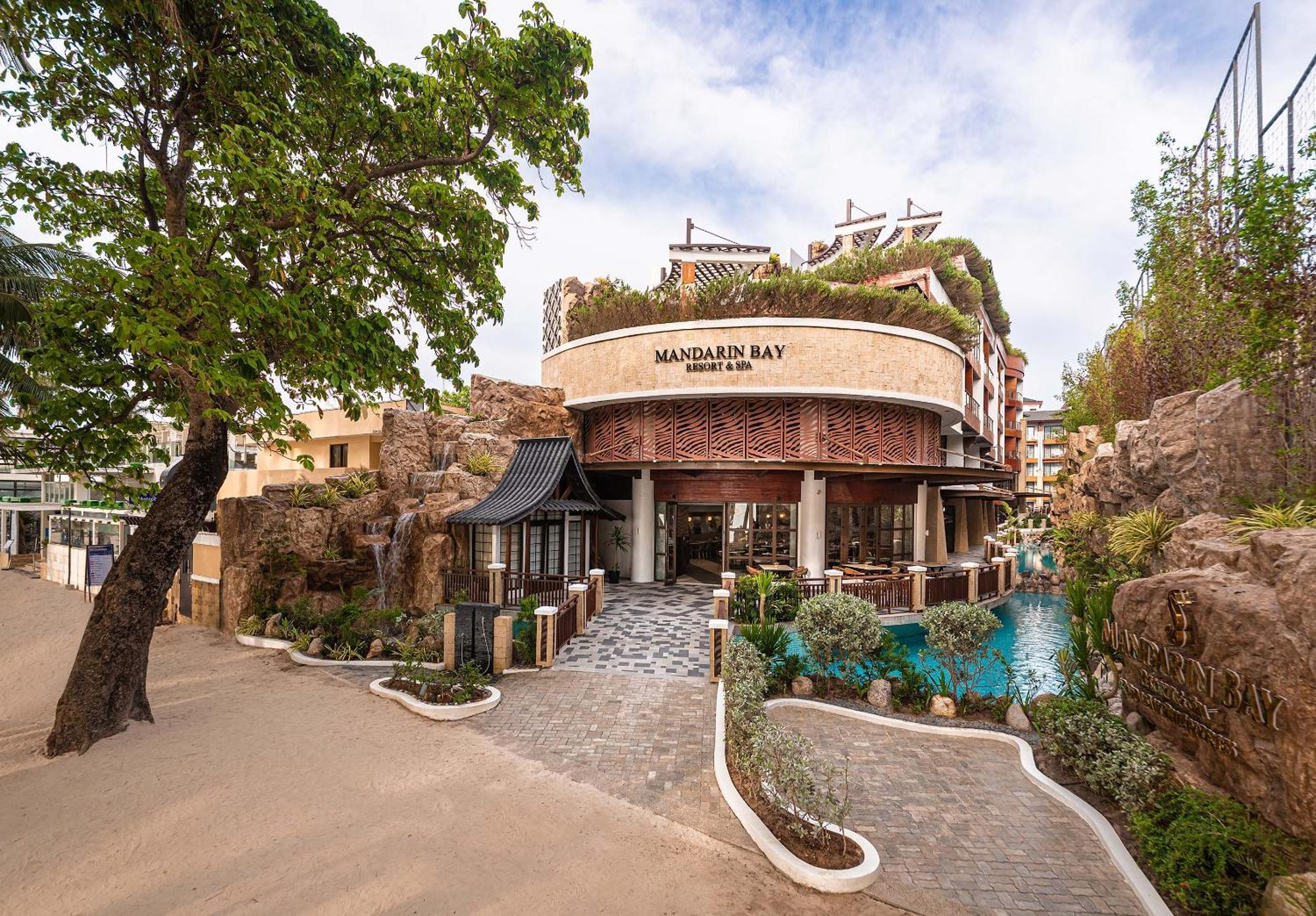 Mandarin Bay Resort And Spa Balabag  Dış mekan fotoğraf